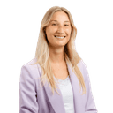 Een afbeelding van Alice die lachend kijkt